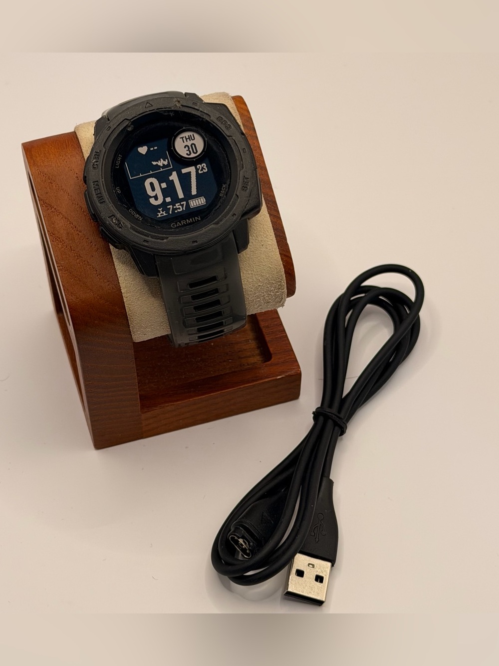 Garmin Instinct Rugged, Tested, Charger Included, Fitness Tracker